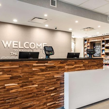 贝茨维尔欢朋酒店 Batesville 外观 照片